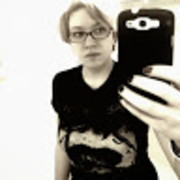 Meet your Posher, Kate - Picture 1 of 1